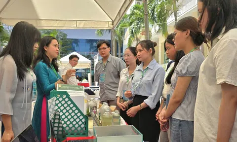 Công nghệ số giúp nông dân tăng năng suất, giảm rủi ro sản xuất