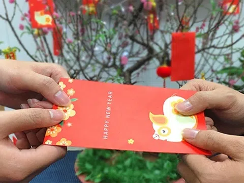 Tiền mừng tuổi từ bao nhiêu có thể gửi tiết kiệm ngân hàng?