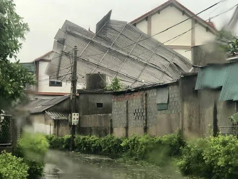 Chùm ảnh: Nghệ An - Hà Tĩnh tan hoang sau bão Kajiki