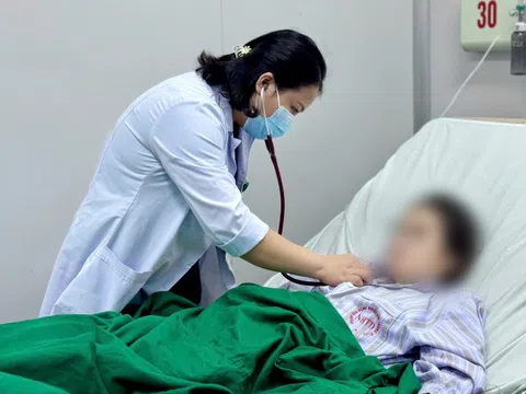 Phổi “trắng xoá” vì lao, thai phụ trẻ được cứu sống trong gang tấc