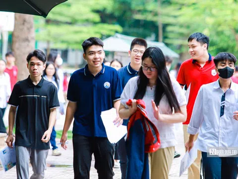 Hiện tượng "lạ": Nhiều trường top, ngành hot vẫn "khát" sinh viên