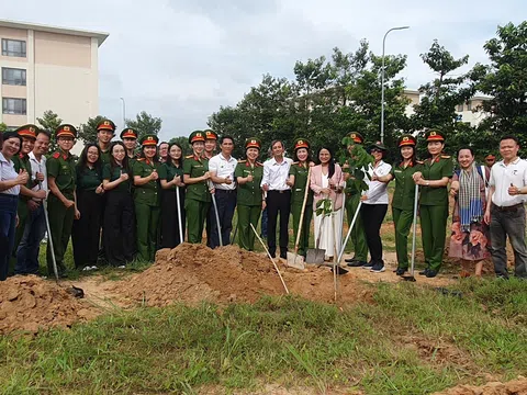 Phát động Lễ trồng cây chào mừng 80 năm Ngày thành lập lực lượng Công an nhân dân và các ngày lễ lớn