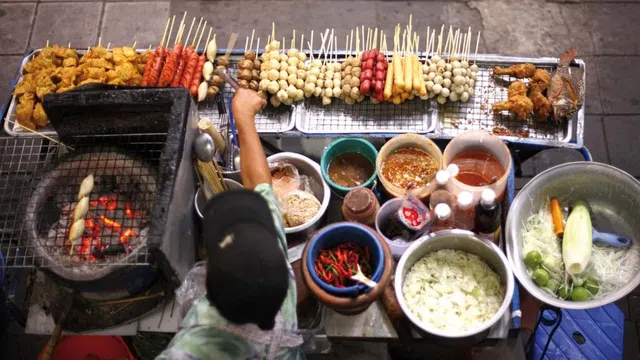 Nguy cơ ngộ độc từ thức ăn đường phố