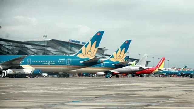 Tìm giải pháp ứng phó khi thiếu hụt tàu bay