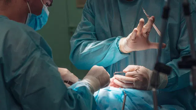 Xử lý nghiêm các cơ sở thẩm mỹ “mạo danh” bệnh viện