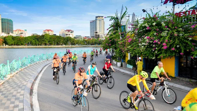 Đề xuất tổ chức lễ hội Hồ Tây thường niên