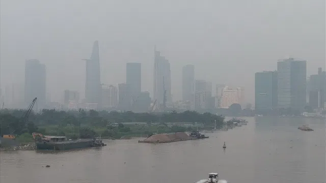 TP.HCM: Ô nhiễm không khí vượt báo động đỏ