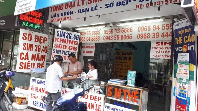 Các cửa hàng “ngang nhiên” mua bán sim rác được kích hoạt sẵn
