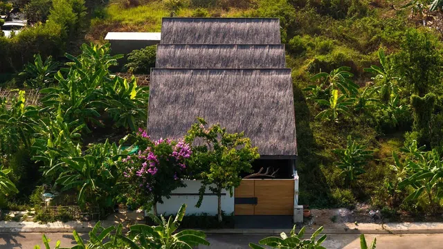 Mê mẩn kiến trúc nhà mái dốc vùng ngoại ô TP. HCM