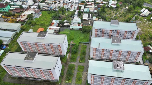 Bên trong 2 khu ký túc xá bỏ hoang ở Đà Nẵng đang chờ "đổi phận" thành NOXH