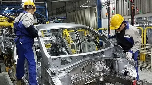 Đề xuất giảm 50% lệ phí trước bạ ô tô lắp ráp trong nước từ tháng 8