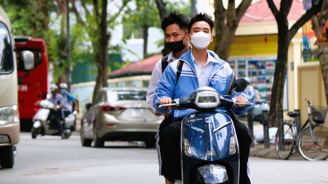 Nguy cơ tiềm ẩn khi giao xe máy cho người chưa đủ tuổi điều khiển