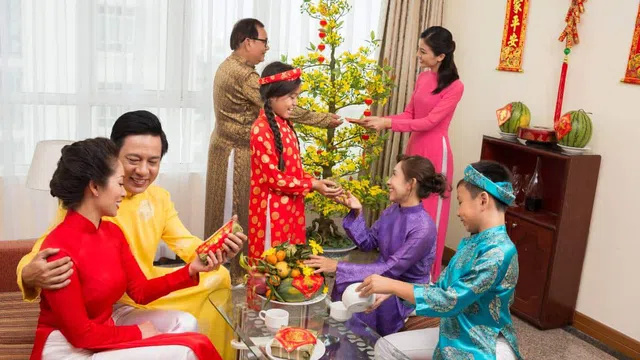 Chọn tuổi xông đất đầu năm Giáp Thìn rước tài, rước lộc